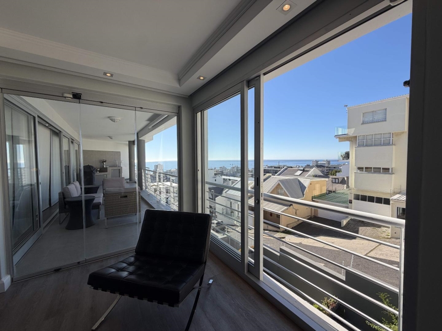 To Let 3 Bedroom Property for Rent in Sea Point Western Cape